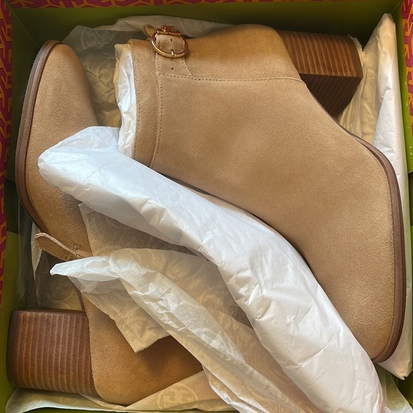 Tory Burch brand new in box never worn Sofia 65 mm suede bootie - Picture 2 of 6